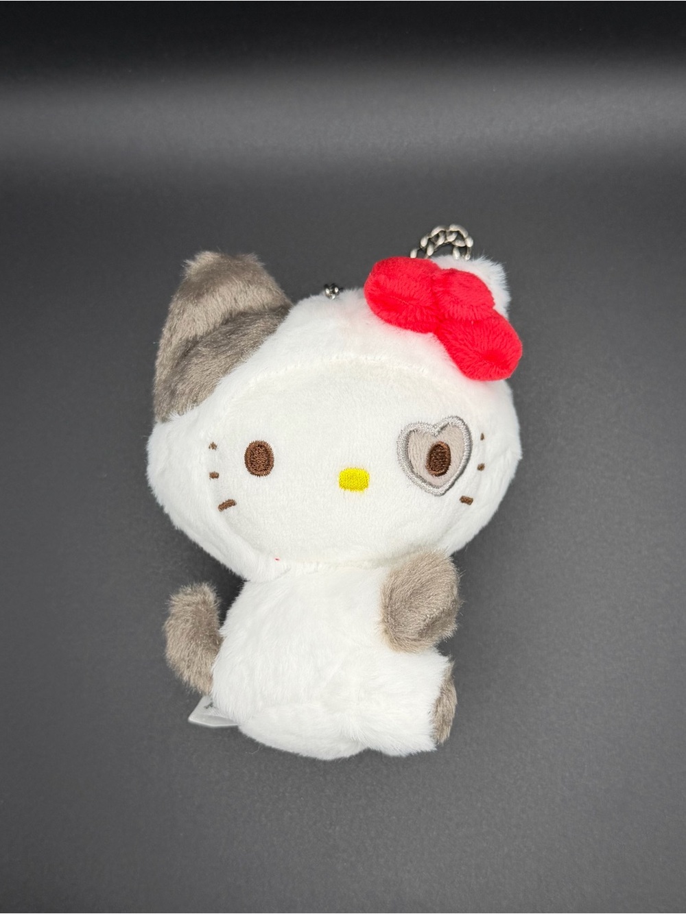 Sanrio X Twinzy Itzy KKengEE Hello Kitty Keychain/plush mk186